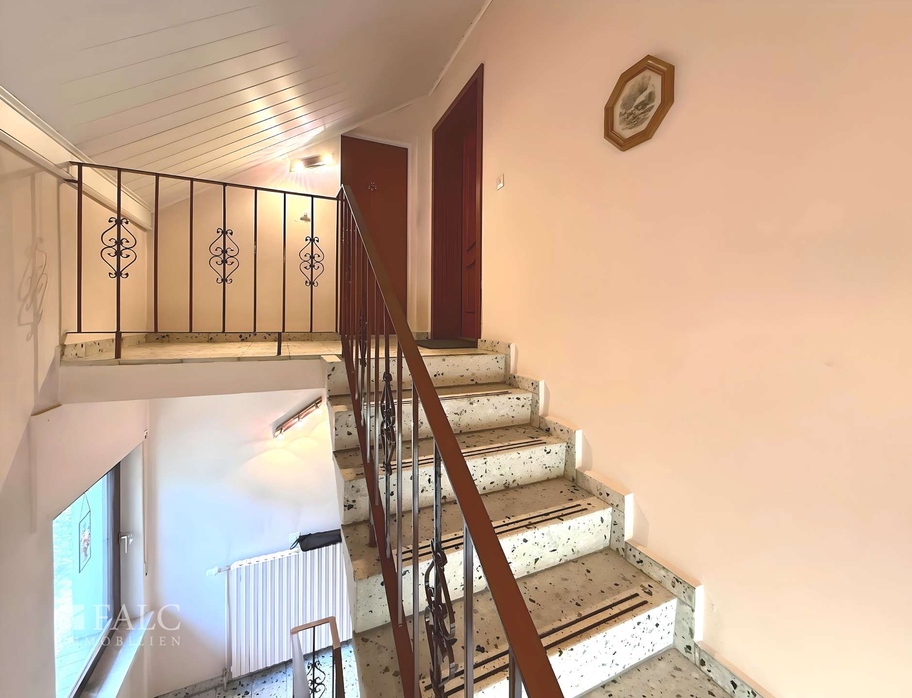 Treppenhaus zum OG